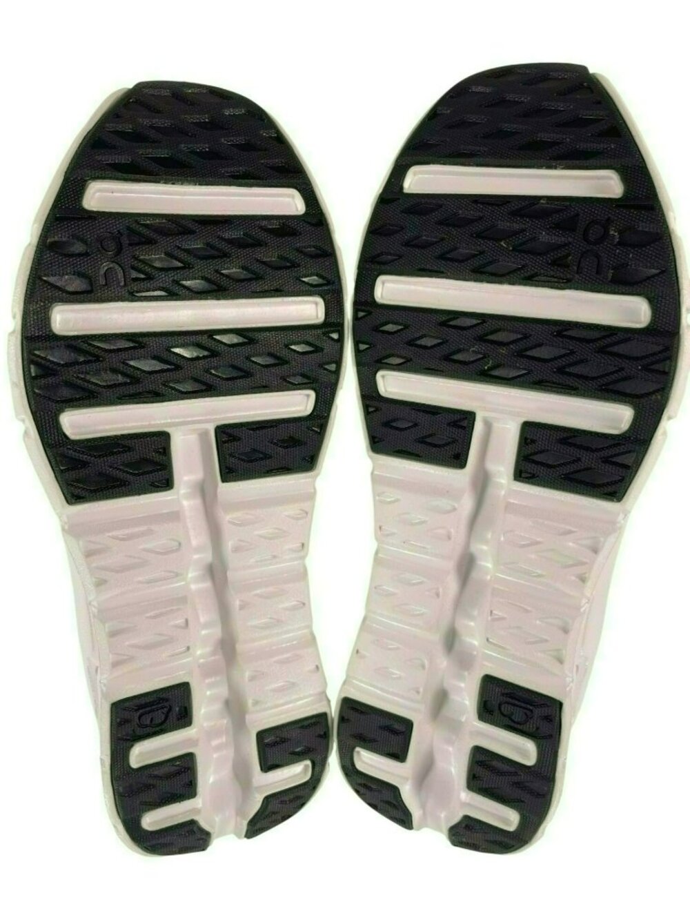 On Cloudrunner Running Athletic Gym Shoes White/Black Casual Men's Size 10 NEW - Picture 8 of 11